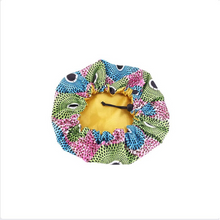 Carregar imagem no visualizador da galeria, African Print Satin bonnet-Reversible
